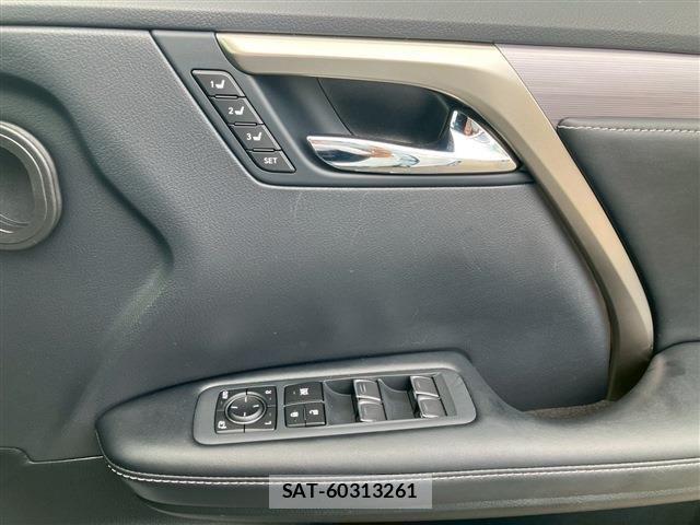 Lexus RX 2022-07 1222497-25