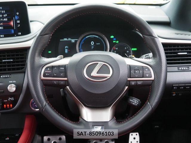 Lexus RX 2022-08 4755119-19