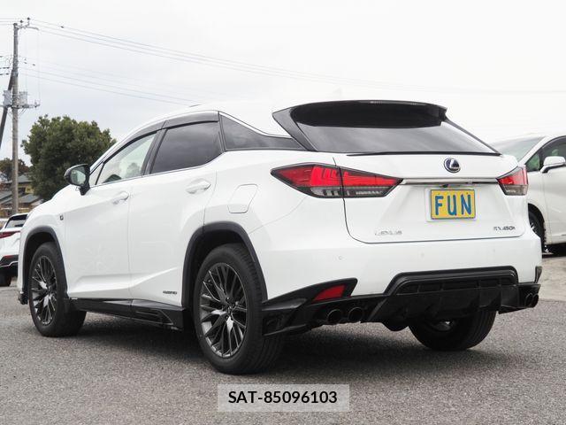 Lexus RX 2022-08 4755119-5