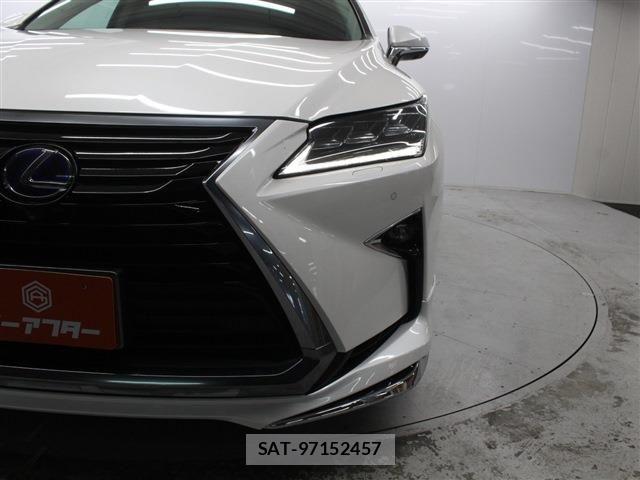 Lexus RX 2017-03 6011910-13