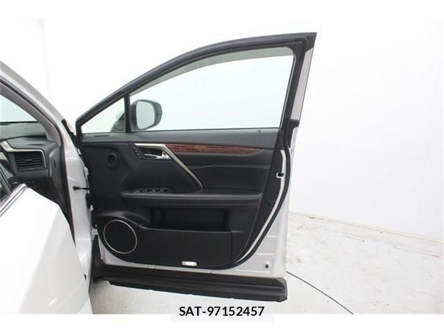 Lexus RX 2017-03 6011910-29