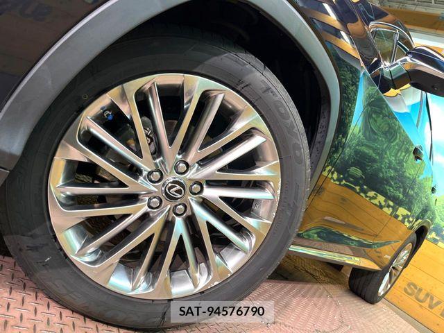 Lexus RX 2019-09 6305022-12