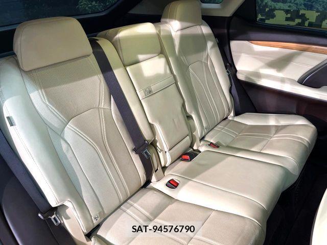 Lexus RX 2019-09 6305022-8