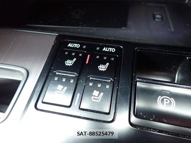 Lexus RX 2020-03 6612942-22
