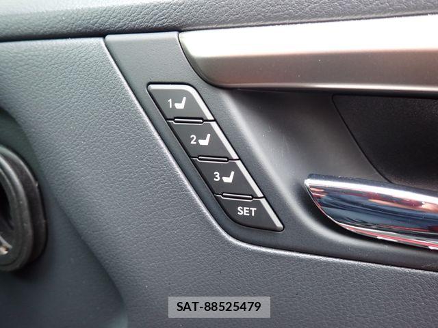 Lexus RX 2020-03 6612942-24