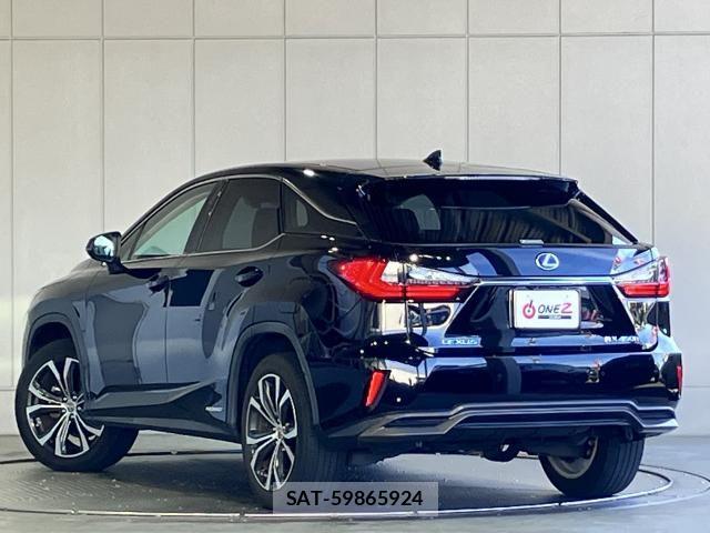 Lexus RX 2017-10 6612943-23
