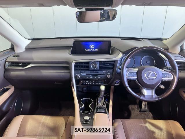 Lexus RX 2017-10 6612943-6