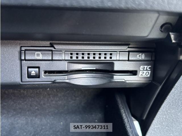 Lexus RX 2016-02 6672319-10