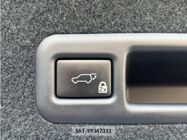 Lexus RX 2016-02 6672319-14