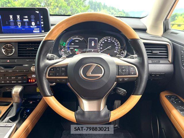 Lexus RX 2022-09 6907843-10
