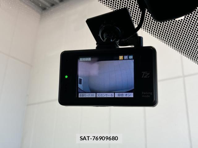 Lexus RX 2018-04 6907852-13