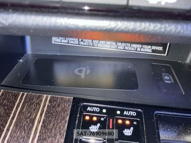 Lexus RX 2018-04 6907852-15