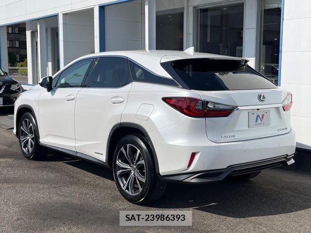 Lexus RX 2018-07 7020794-16