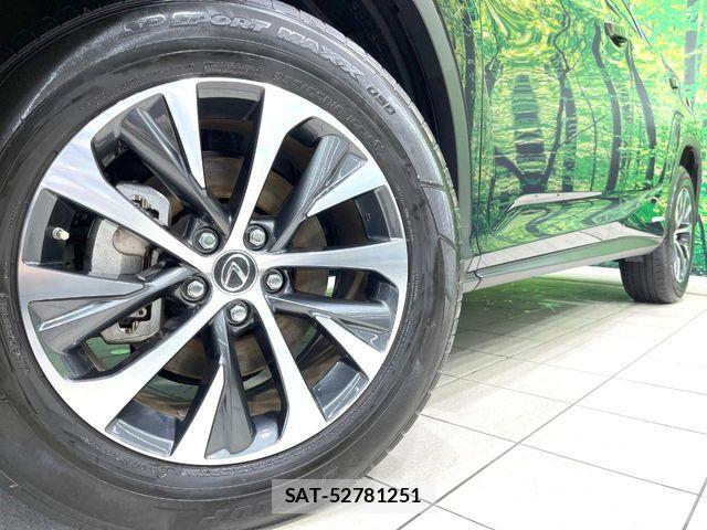 Lexus RX 2021-04 7059324-13