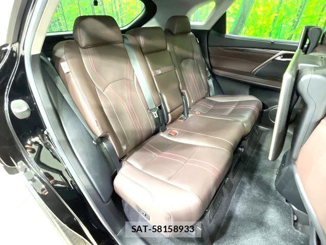 Lexus RX 2021-05 7059318-11