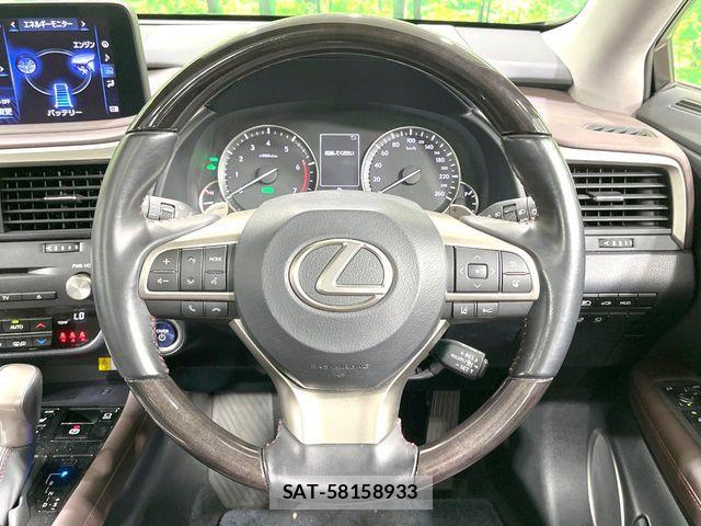 Lexus RX 2021-05 7059318-13