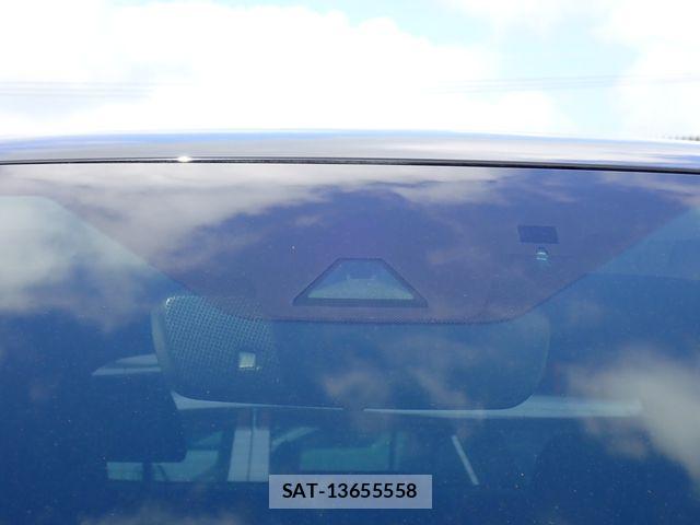 Lexus RX 2021-03 7059319-25
