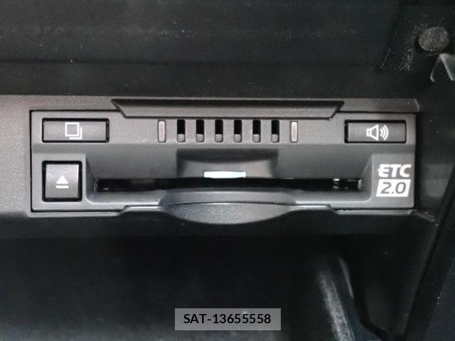 Lexus RX 2021-03 7059319-7