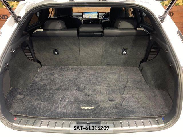 Lexus RX 2021-06 7059313-10