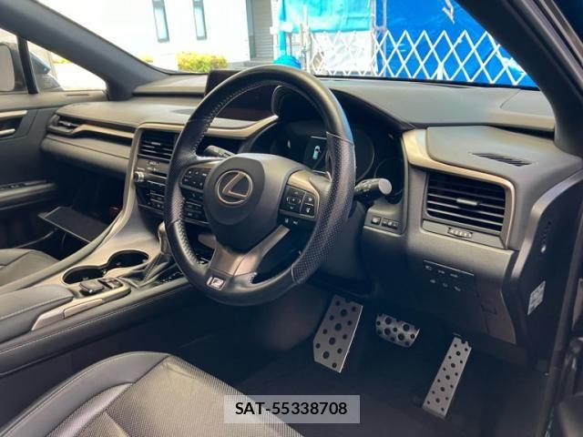 Lexus RX 2017-06 7215793-16