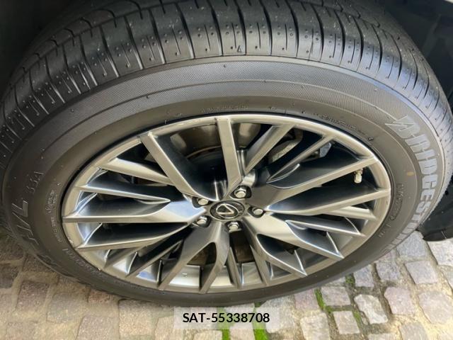 Lexus RX 2017-06 7215793-6