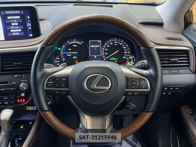 Lexus RX 2021-02 7221136-8