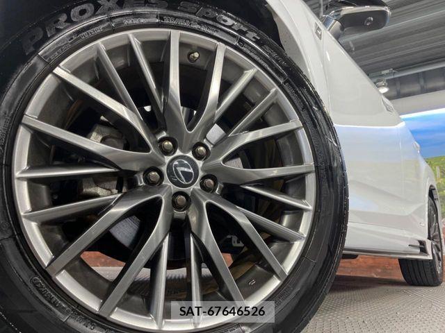 Lexus RX 2021-07 7221137-12