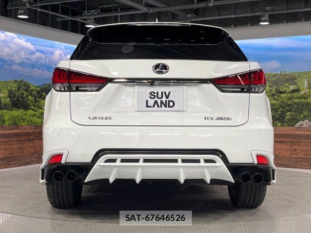 Lexus RX 2021-07 7221137-14