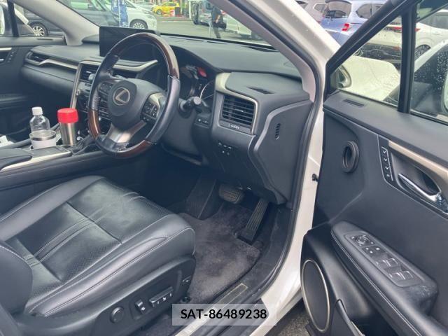 Lexus RX 2021-09 7358562-10