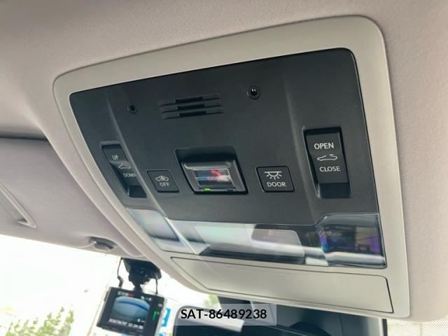 Lexus RX 2021-09 7358562-26