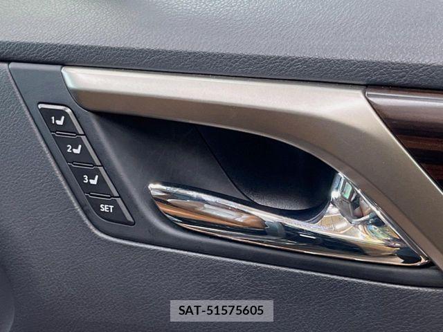 Lexus RX 2020-01 7358566-7