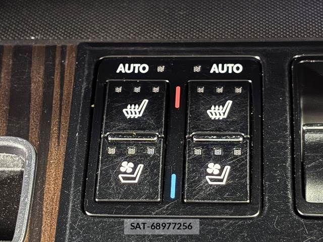 Lexus RX 2019-12 7358563-9