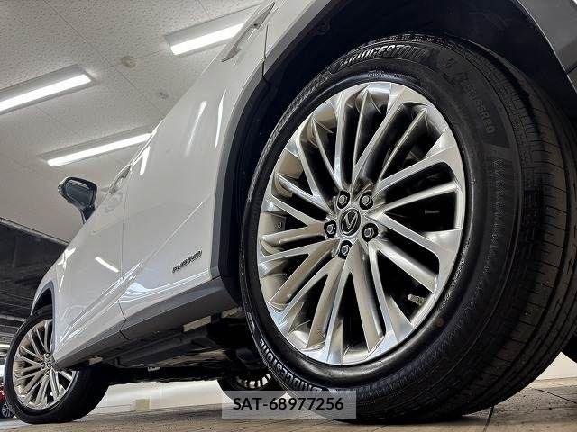 Lexus RX 2019-12 7358563-18