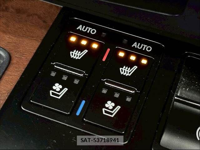 Lexus RX 2020-01 7501326-9