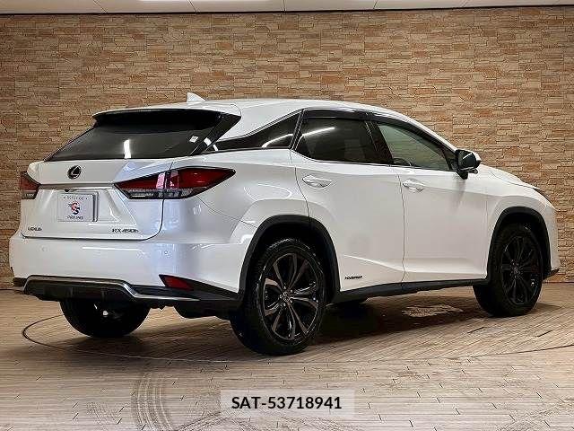 Lexus RX 2020-01 7501326-16
