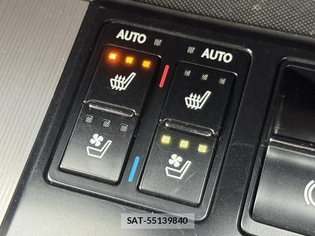Lexus RX 2017-10 7509084-26