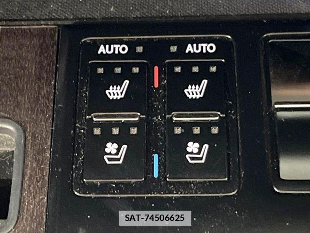 Lexus RX 2019-10 7725203-6