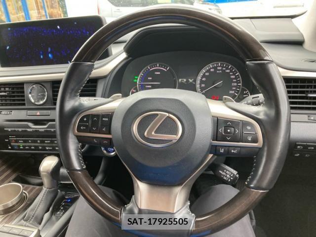 Lexus RX 2021-07 7725205-14