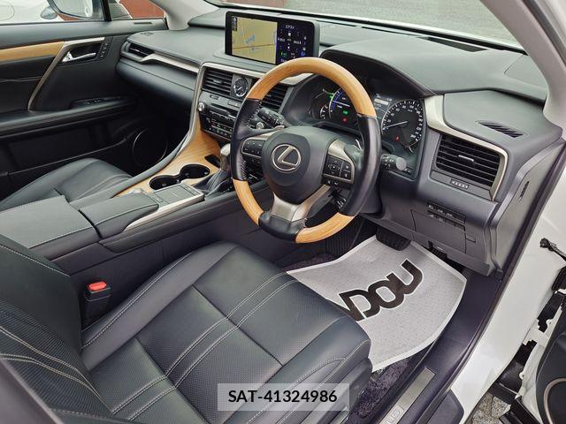 Lexus RX 2019-09 7962460-10