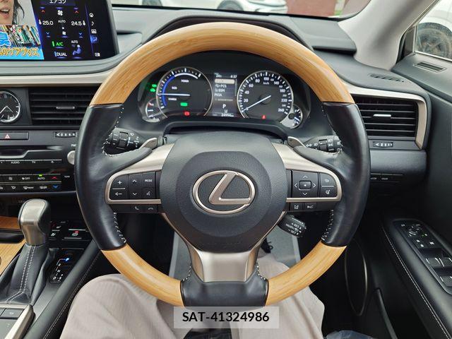 Lexus RX 2019-09 7962460-12