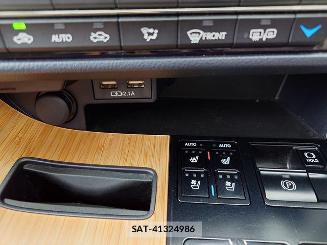 Lexus RX 2019-09 7962460-17
