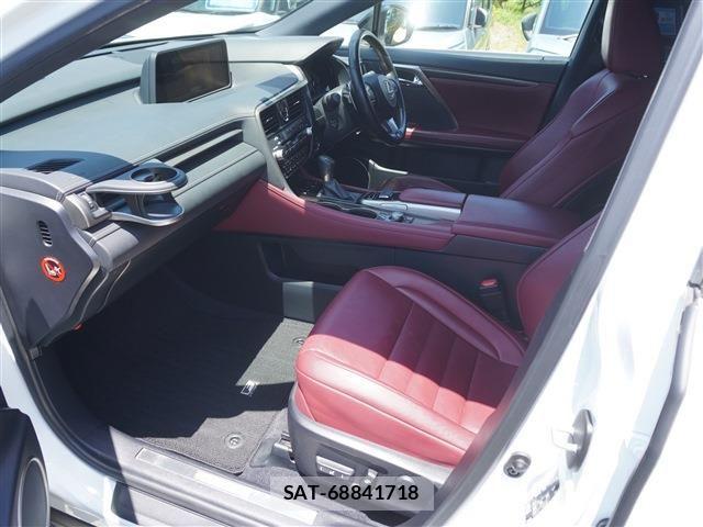 Lexus RX 2018-12 7979802-12