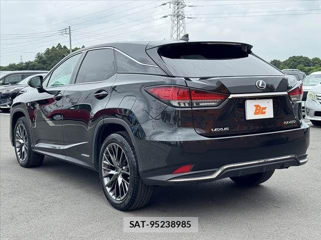 Lexus RX 2021-10 8036486-12