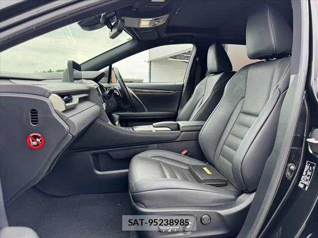 Lexus RX 2021-10 8036486-16