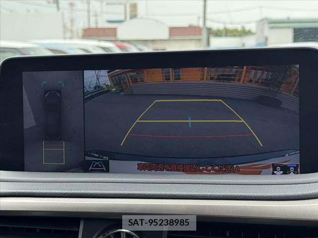 Lexus RX 2021-10 8036486-23