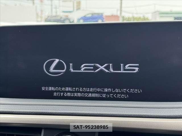 Lexus RX 2021-10 8036486-2