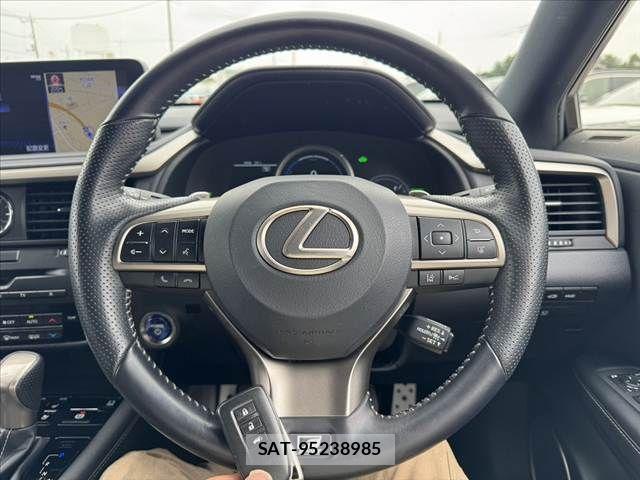 Lexus RX 2021-10 8036486-6