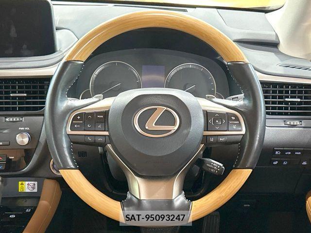 Lexus RX 2021-08 8074398-10