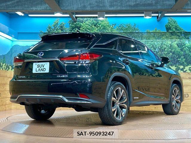 Lexus RX 2021-08 8074398-16