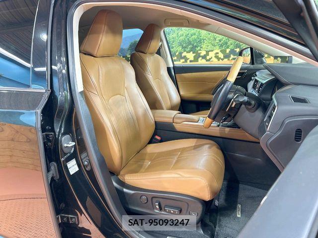 Lexus RX 2021-08 8074398-7